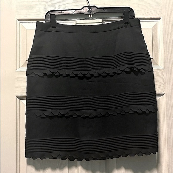 Banana Republic Dresses & Skirts - Banana Republic ruffle pencil skirt NWT, size 10 tall